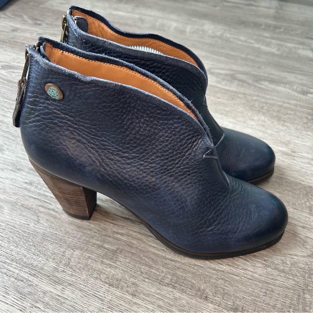 Navy Leather Ankle Boots with back zip size 40